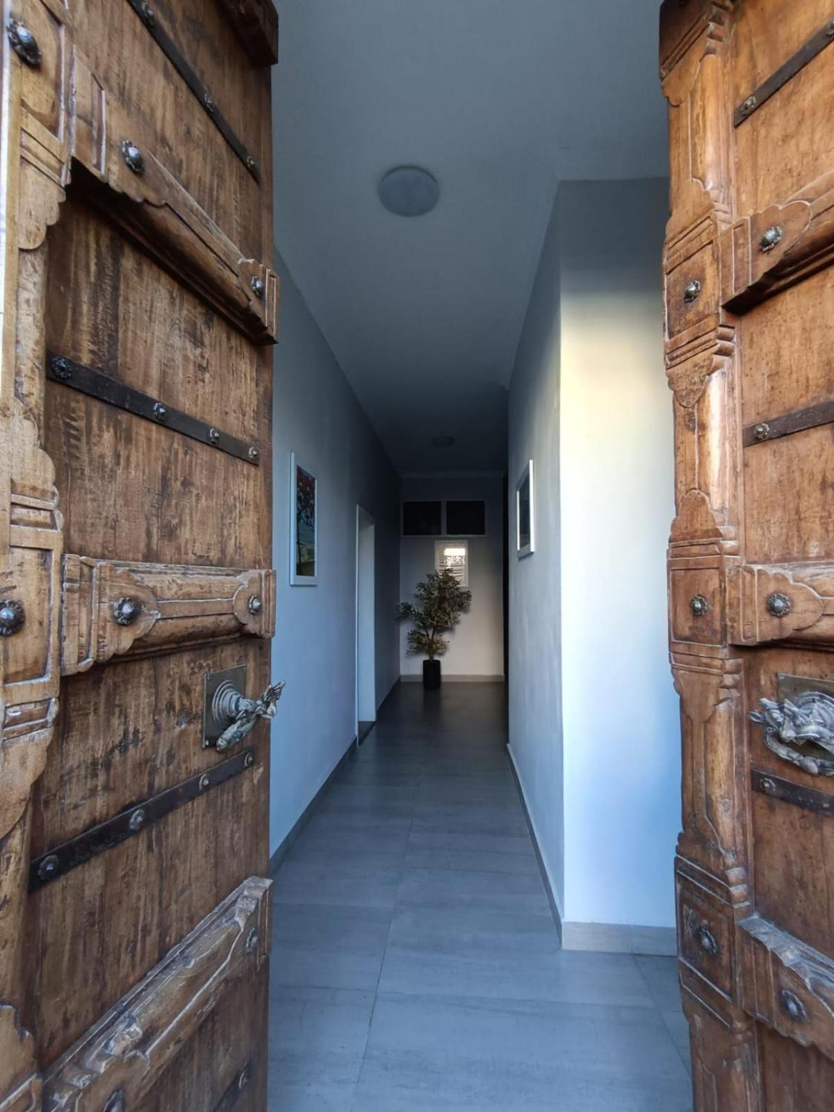 Newly Renovated Studio Apartment With Rooftop Pool, Few Steps To The Beach Flic-en-Flacq Exteriér fotografie